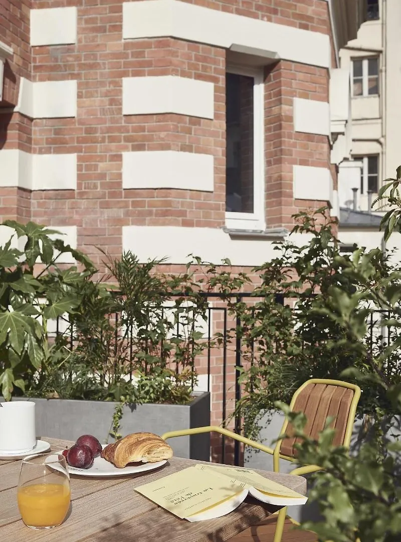 Hotel Le Ballu Paris