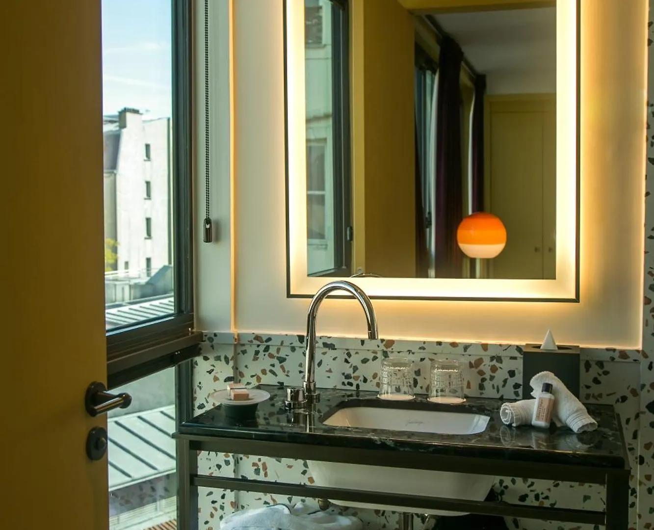 Hotel Le Ballu Paris